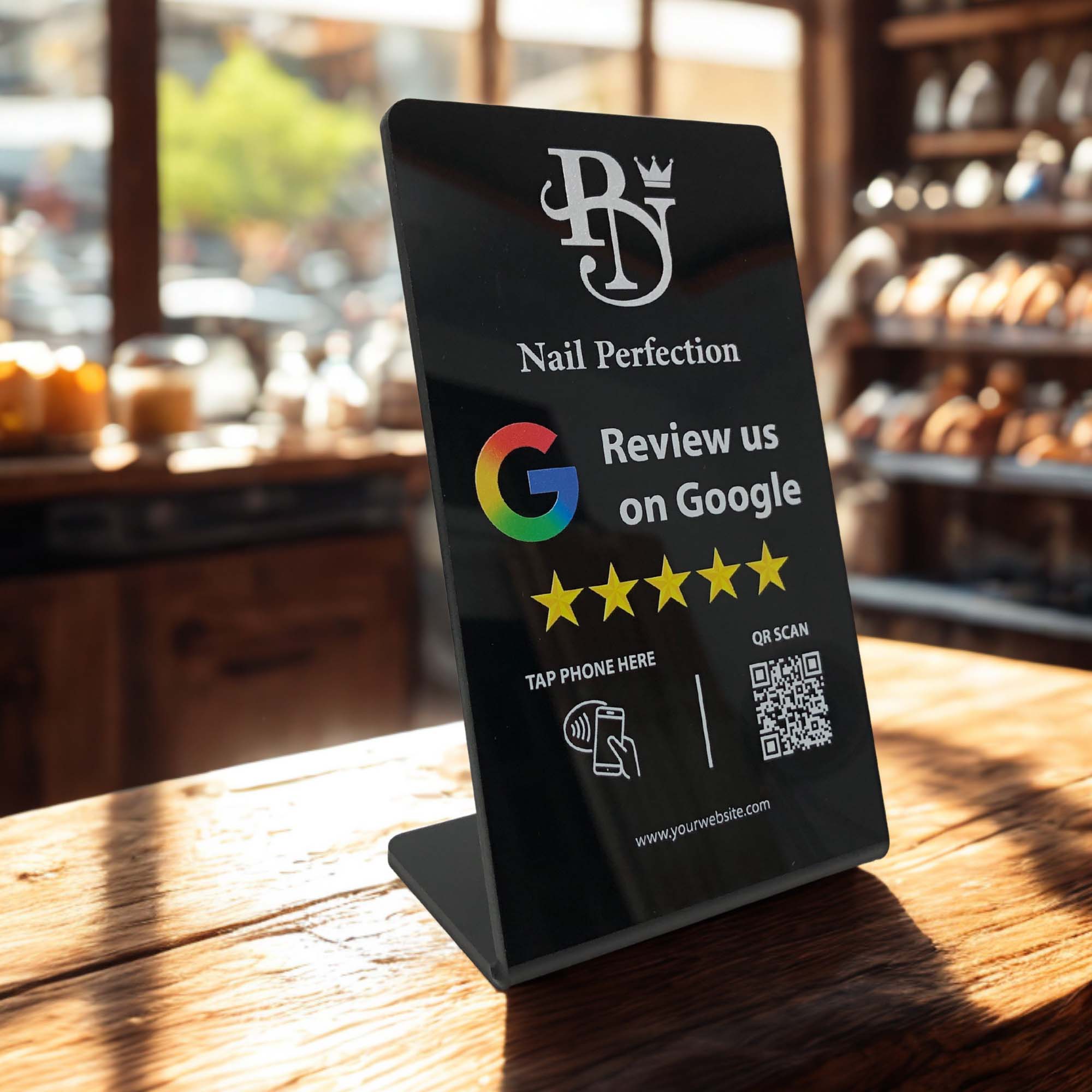 EZONETECH 1 Stand Google Review NFC trong không gian cửa hàng